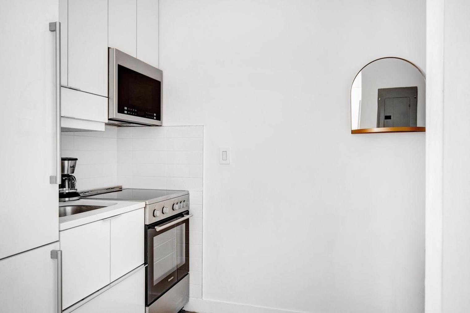 Little Italy 1br W In-unit Wd Short Nr Soho Nyc-727 Apartment New York